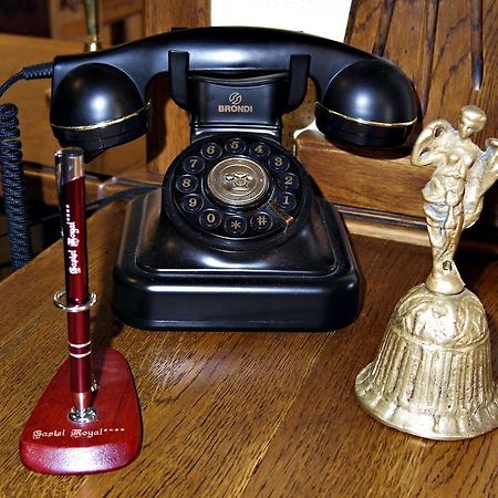 Hotel Castel Royal Mosnita Noua エクステリア 写真