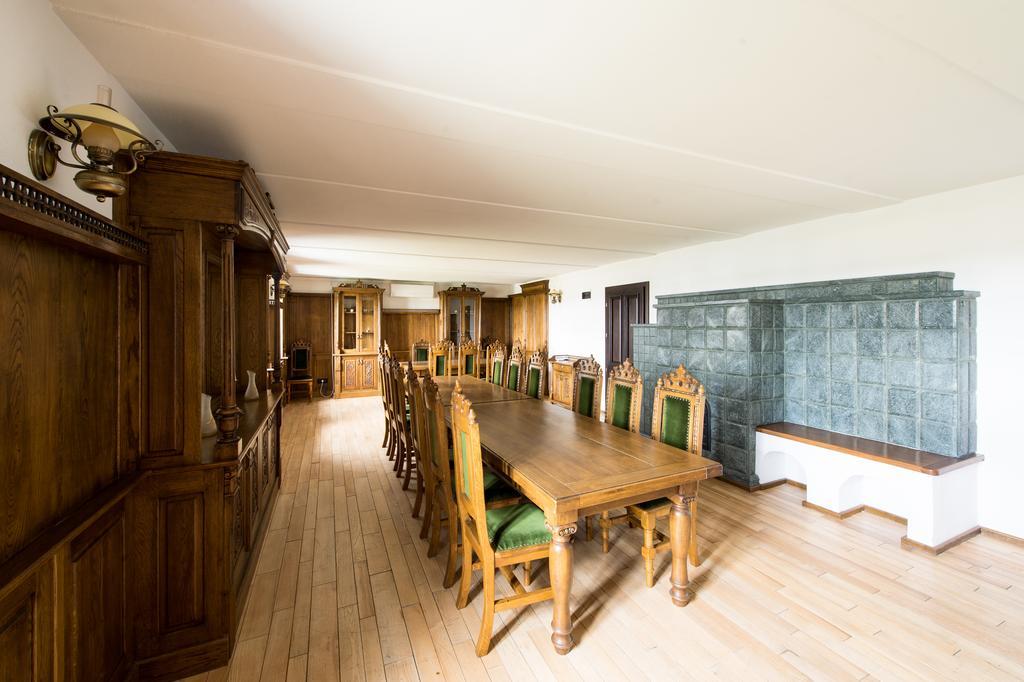 Hotel Castel Royal Mosnita Noua エクステリア 写真
