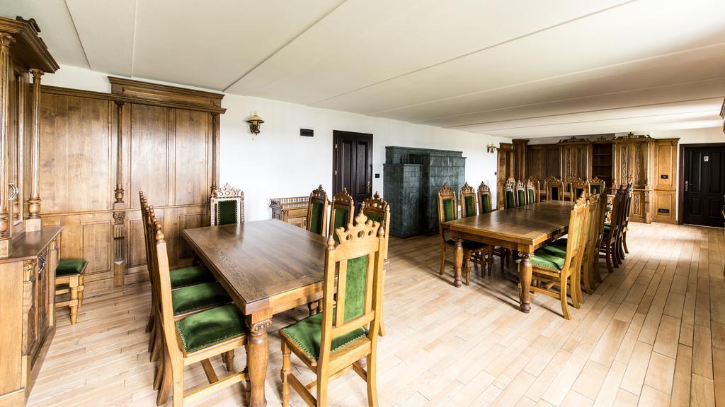 Hotel Castel Royal Mosnita Noua エクステリア 写真