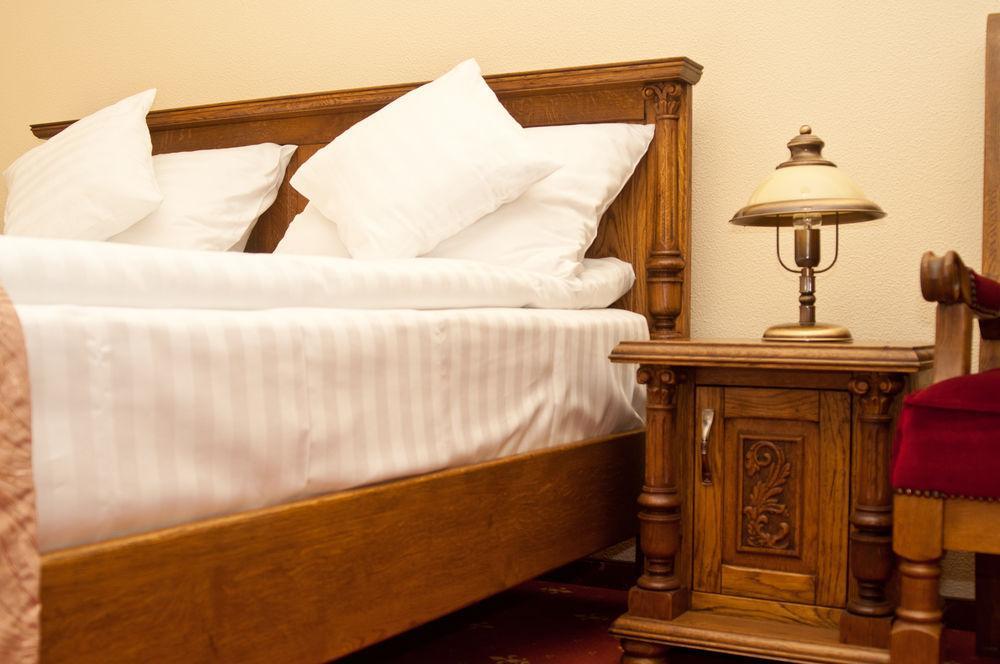 Hotel Castel Royal Mosnita Noua エクステリア 写真