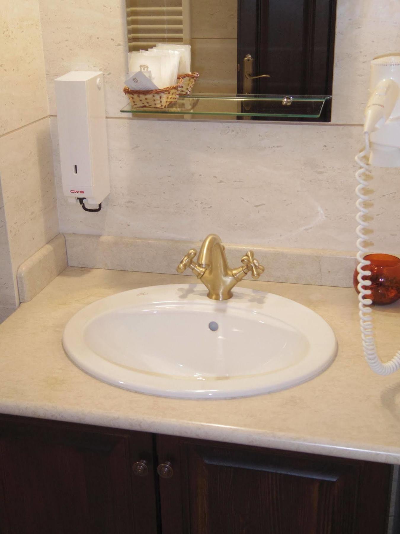 Hotel Castel Royal Mosnita Noua エクステリア 写真
